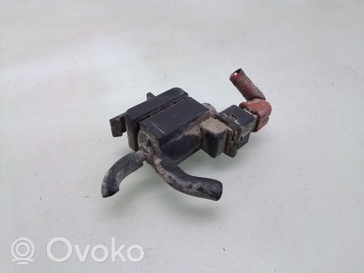 Nissan Terrano Solenoidinis vožtuvas 