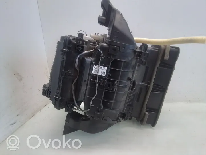 Toyota Auris 150 Salono oro mazgo komplektas 8705002A00