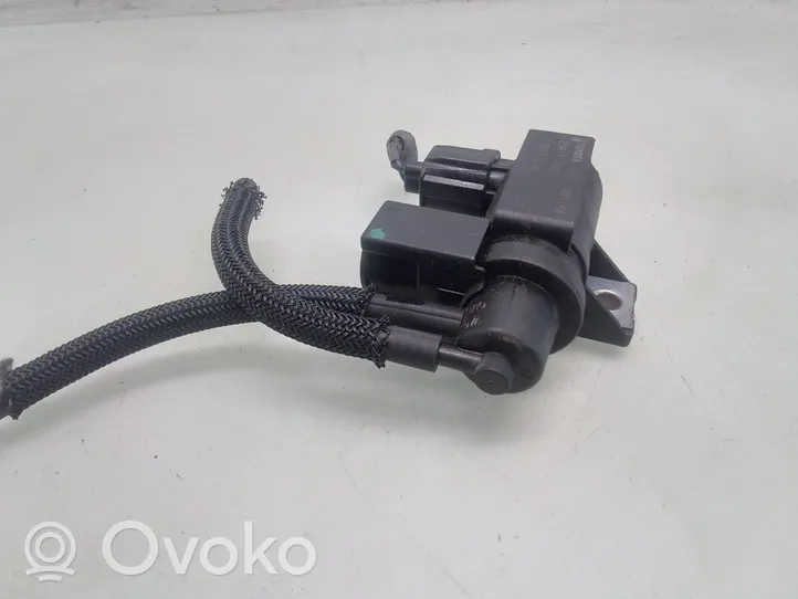 Toyota Auris 150 Turboahtimen magneettiventtiili 258190R011