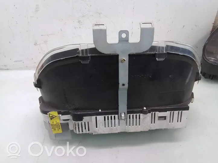 Volvo S40, V40 Speedometer (instrument cluster) 30889708