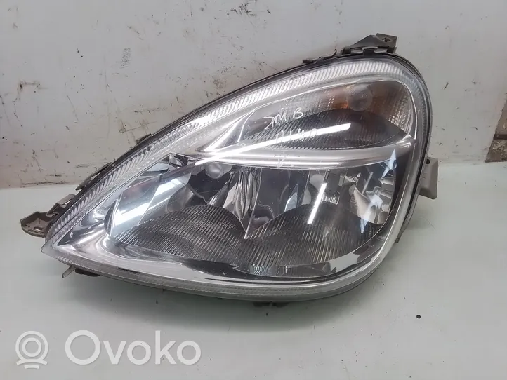 Mercedes-Benz A W168 Lampa przednia A1688201761