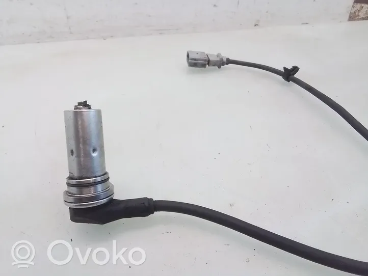 Volkswagen Golf IV Crankshaft speed sensor 