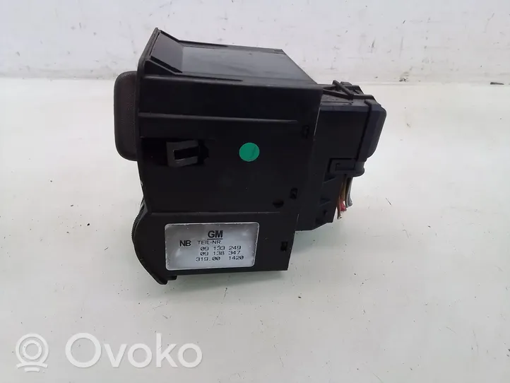 Opel Zafira A Light switch 09133249