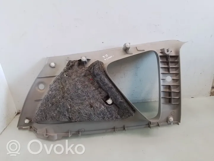 Toyota Corolla Verso E121 Rivestimento montante (C) 624700F010