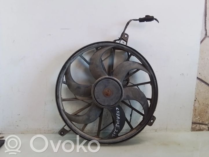 Jeep Grand Cherokee (WJ) Radiator cooling fan shroud, 25.00 € | RRR