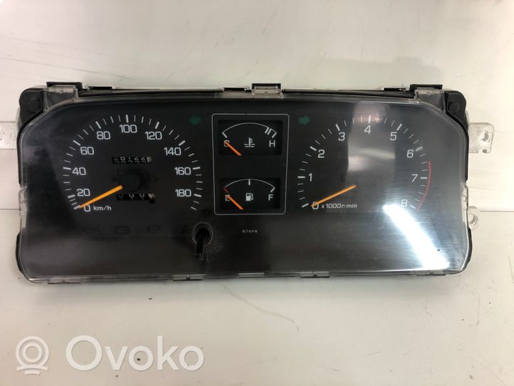 Daihatsu Feroza Compteur de vitesse tableau de bord 8301087E26