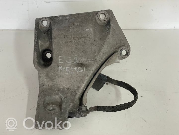 BMW 6 E63 E64 Engine mounting bracket 2211676913801