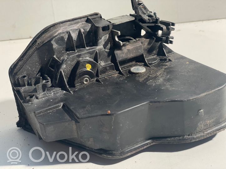 BMW 1 E81 E87 Etuoven lukko 7202147