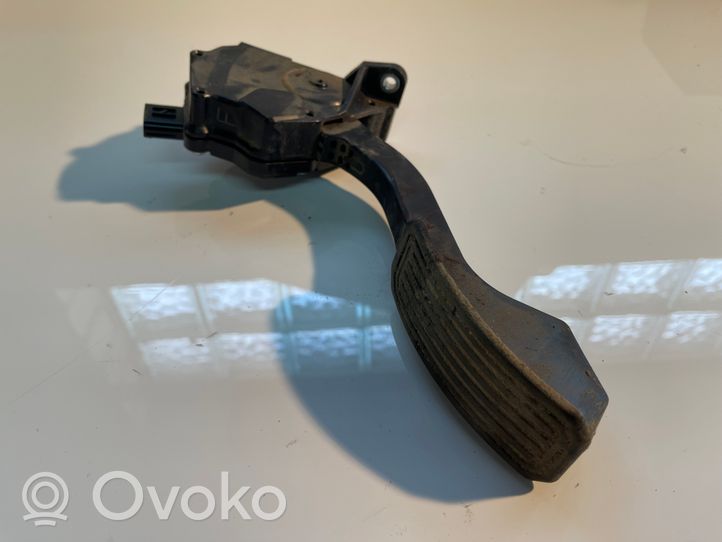 Toyota RAV 4 (XA50) Accelerator throttle pedal 