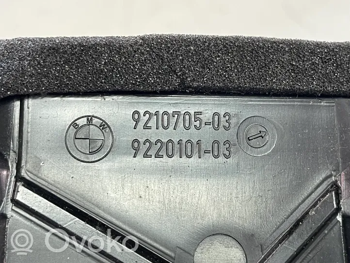 BMW X6 E71 Dysze / Kratki środkowego nawiewu deski rozdzielczej 9220101