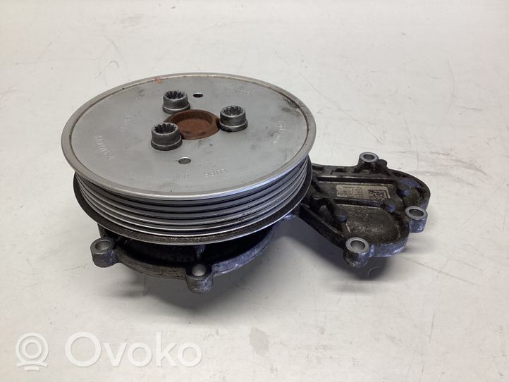 Volkswagen Touareg II Pompe de circulation d'eau 059121031H