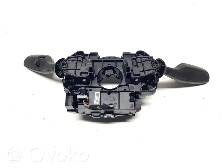 BMW 5 G30 G31 Leva/interruttore dell’indicatore di direzione e tergicristallo 6839776