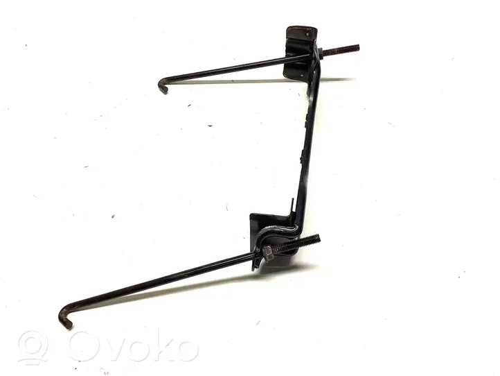 Nissan Qashqai Battery bracket 