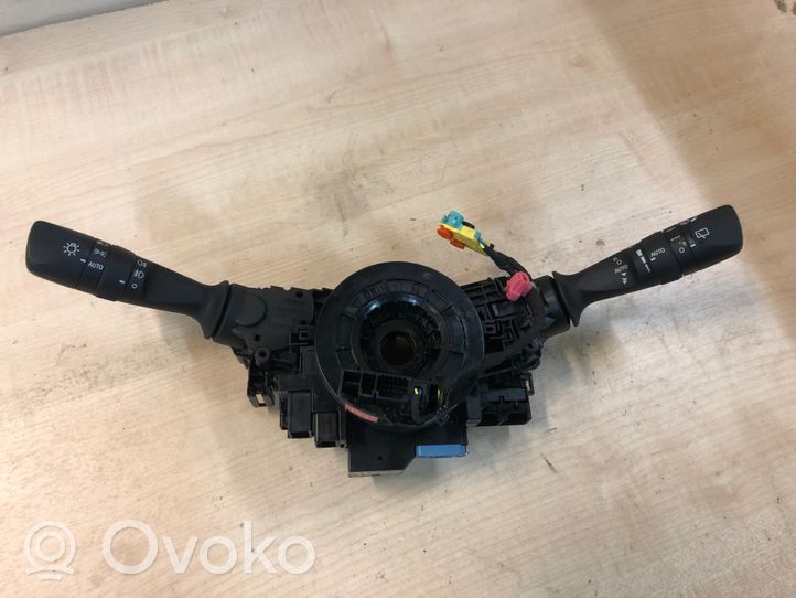 Toyota C-HR Leva/interruttore dell’indicatore di direzione e tergicristallo F405017J591