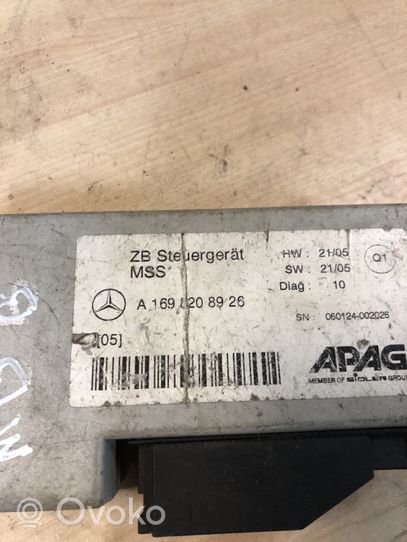 Mercedes-Benz B W245 Perävaunun valojen ohjainlaite/moduuli A1698208926