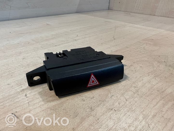 Honda CR-V Hazard light switch M47908