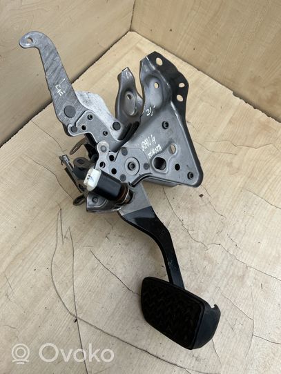 Toyota RAV 4 (XA50) Pedal de freno 8951033030