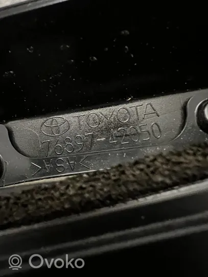Toyota RAV 4 (XA50) Becquet de lunette arrière 7689742050