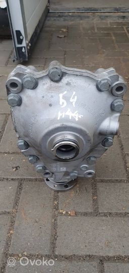 BMW 5 G30 G31 Front differential 8635703