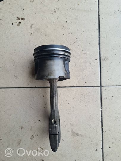 BMW X5 E70 Piston avec bielle 