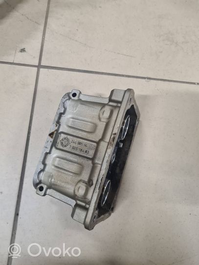 BMW 7 F01 F02 F03 F04 Altra parte del motore 7805104