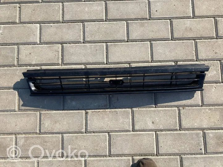 Toyota Starlet (P80) IV Atrapa chłodnicy / Grill 5311110340