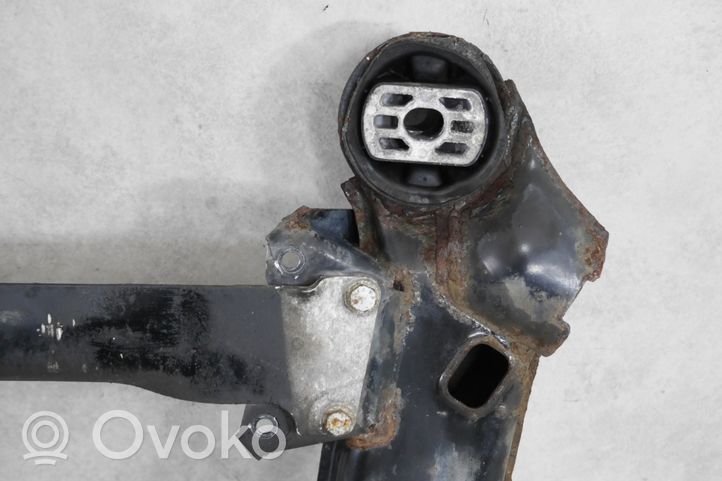 Audi A8 S8 D2 4D Etuapurunko 4D0399315AF