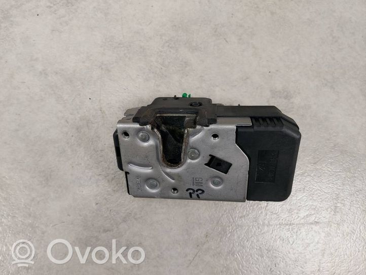 Opel Vectra B Etuoven lukko 24414113