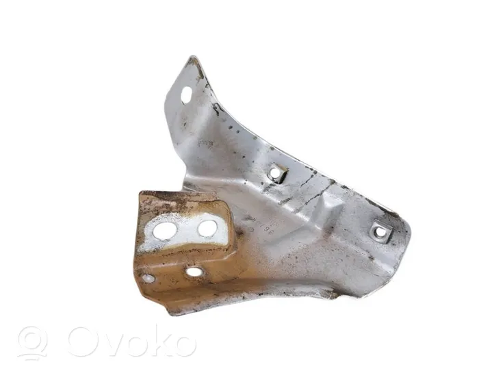 Volkswagen Polo IV 9N3 Support de montage d'aile 6Y0821141