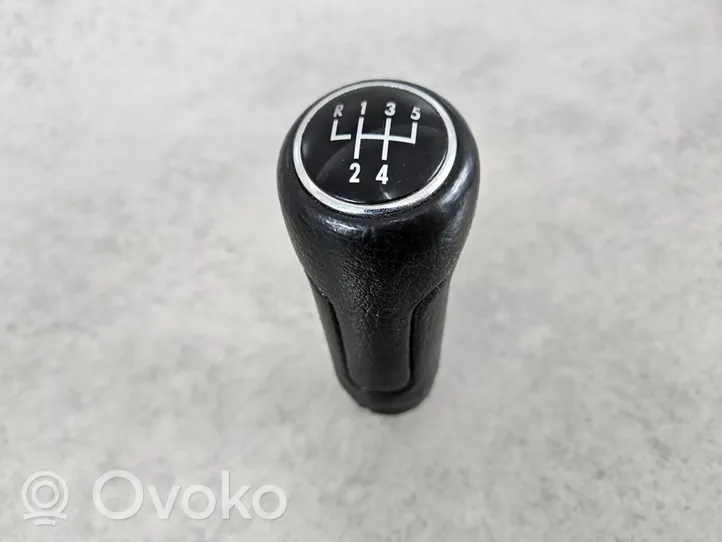 Volkswagen Polo IV 9N3 Gear lever shifter trim leather/knob 