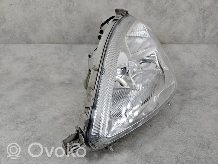 Mercedes-Benz A W168 Lampa przednia A1688201761