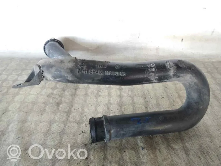 Opel Combo C Tubo di riempimento dell’olio 3981025969