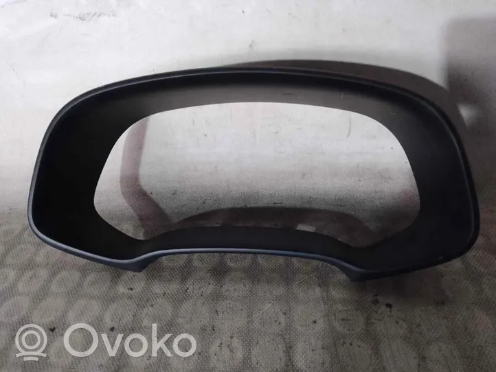 Seat Leon (5F) Osłona tylnej klapy 5F0857244A