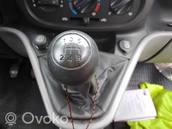 Fiat Doblo Ātrumu pārslēgšanas stienis 