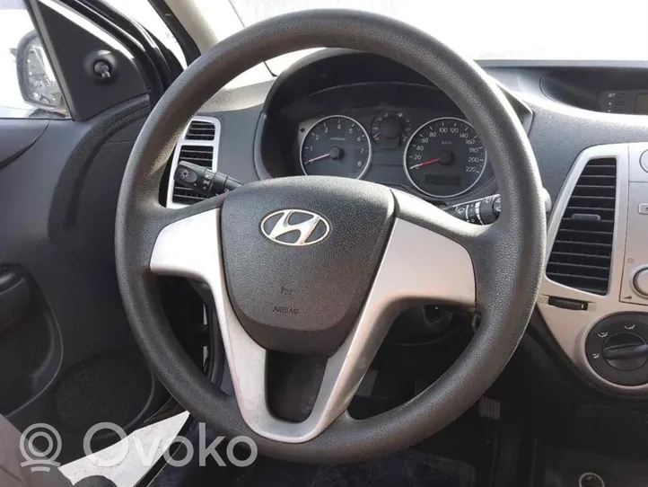 Hyundai i30 Ohjauspyörä 