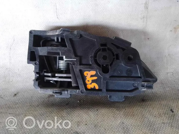 KIA Rio Klamka wewnętrzna drzwi 826201W010