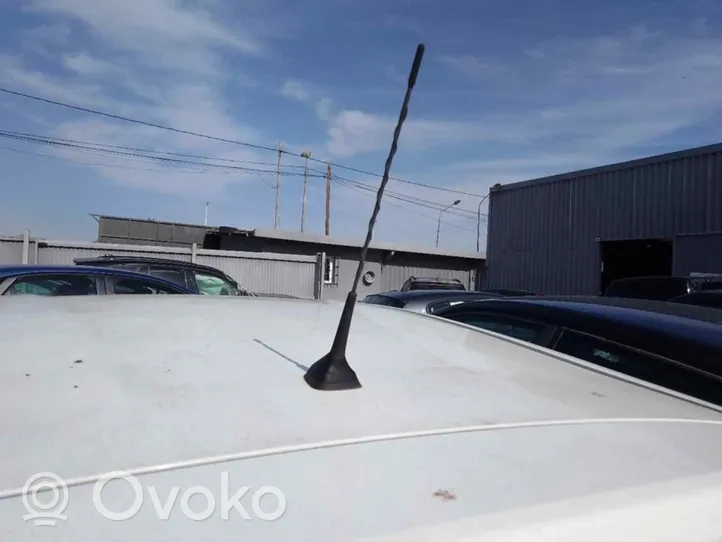 Nissan Note (E12) Radio antena 