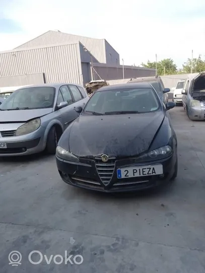 Alfa Romeo 166 Konepellin kaasujousi 