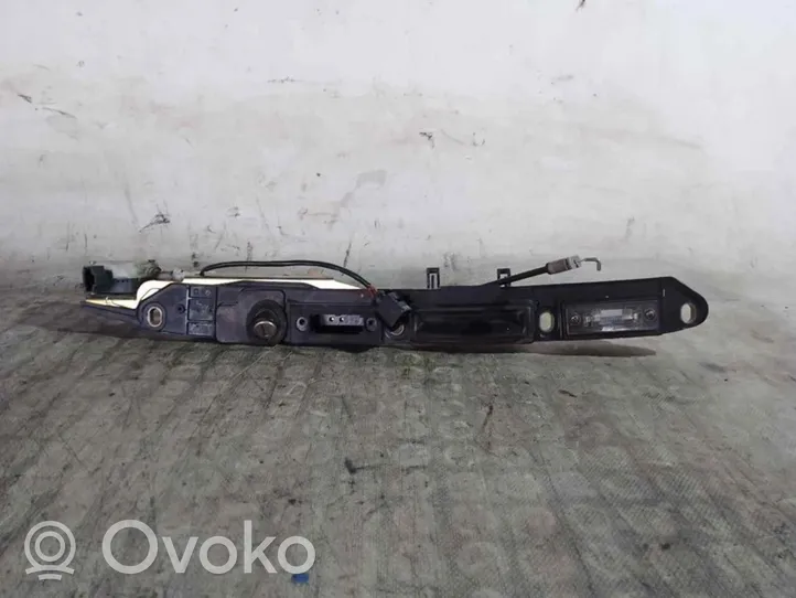 Volkswagen PASSAT Loading door exterior handle 3B5827297