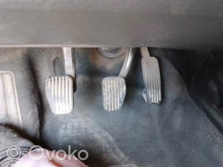 Volvo S80 Pedał sprzęgła 