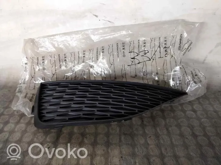 Seat Ibiza III (6L) Listwa dolna zderzaka tylnego 6J0853665