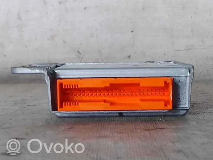 Renault Kangoo I Oro pagalvių valdymo blokas 8200410188A