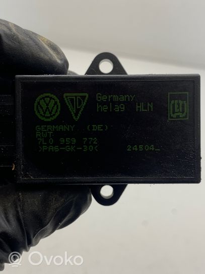 Volkswagen Phaeton Seat heating relay 7L0959772