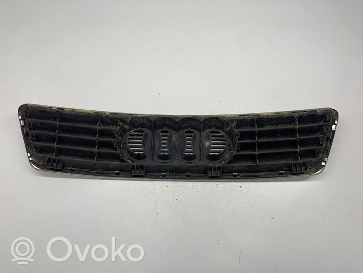 Audi A6 S6 C5 4B Etusäleikkö 4B0853651A