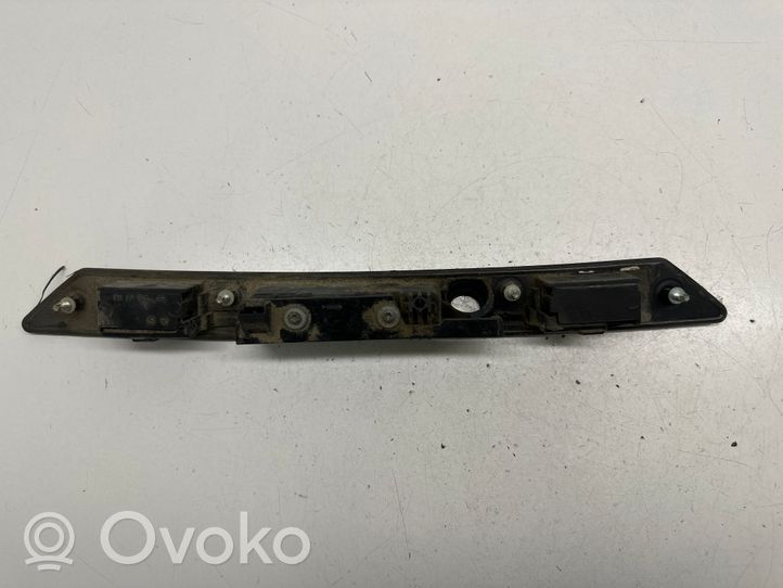 Audi A6 S6 C6 4F Listwa oświetlenie tylnej tablicy rejestracyjnej 8E0827574C