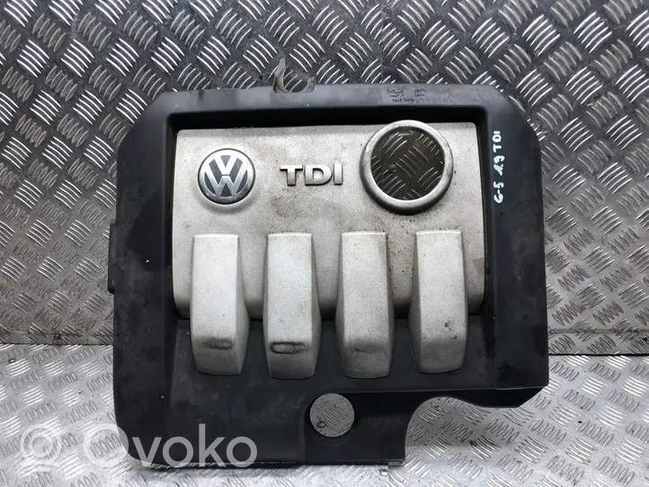 Volkswagen Golf V Osłona górna silnika 03G103925BL