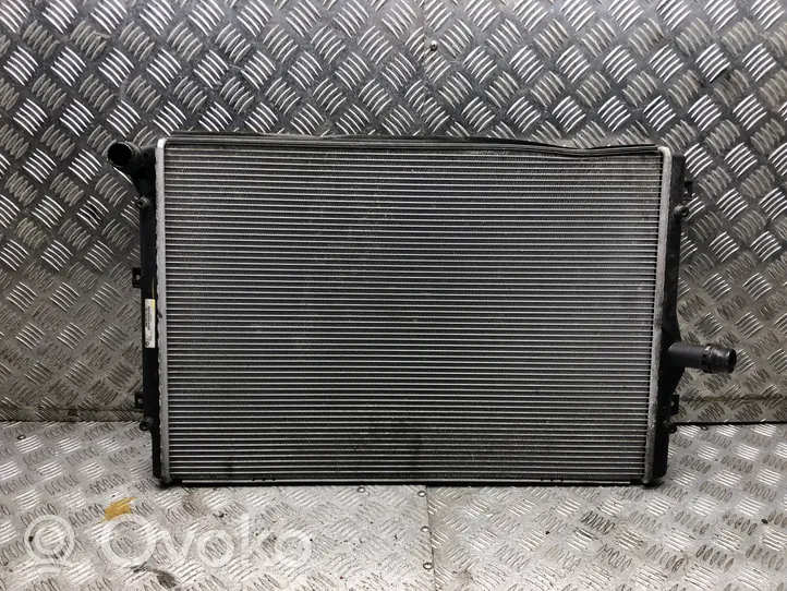 Volkswagen Touran II Coolant radiator 1K0121251DD