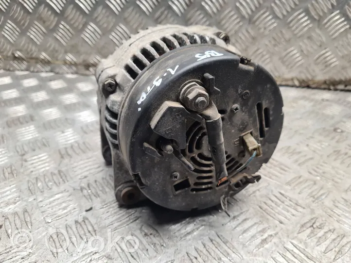 Volkswagen PASSAT B5 Alternator 028903028