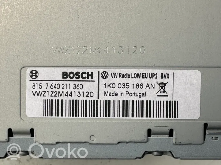 Volkswagen Touran II Unité principale radio / CD / DVD / GPS 1K0035186AN