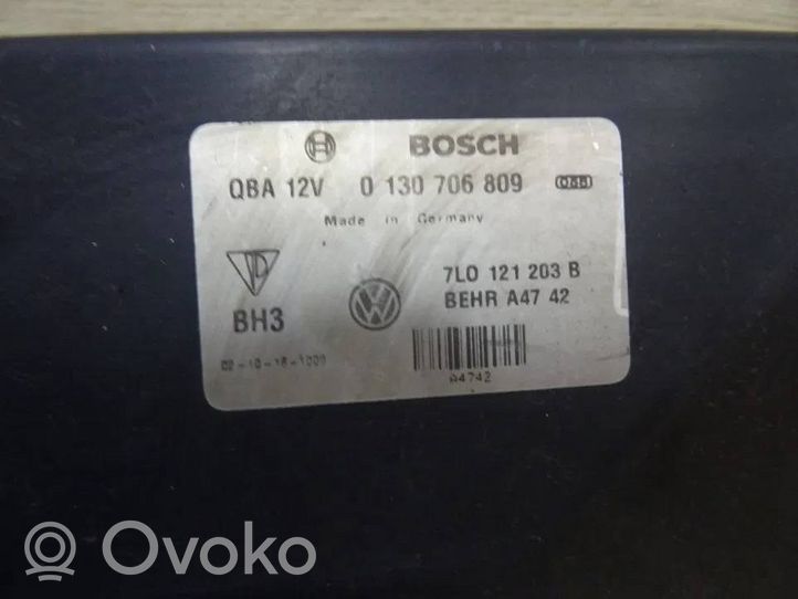 Volkswagen Touareg I Elektryczny wentylator chłodnicy 1137328096